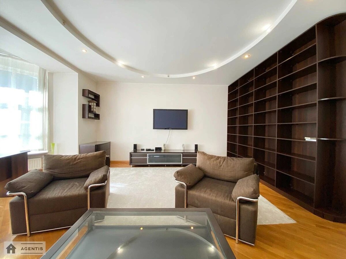 Apartment for rent 2 rooms, 98 m², 7th fl./9 floors. 26, Olesya Honchara vul., Kyiv. 