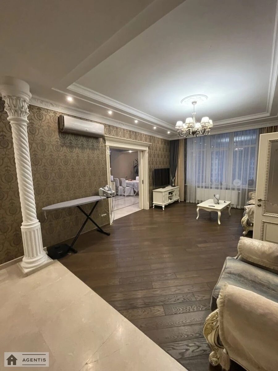 Apartment for rent 3 rooms, 120 m², 9th fl./30 floors. Andriya Verkhohlyada vul. Mykhayla Drahomirova, Kyiv. 