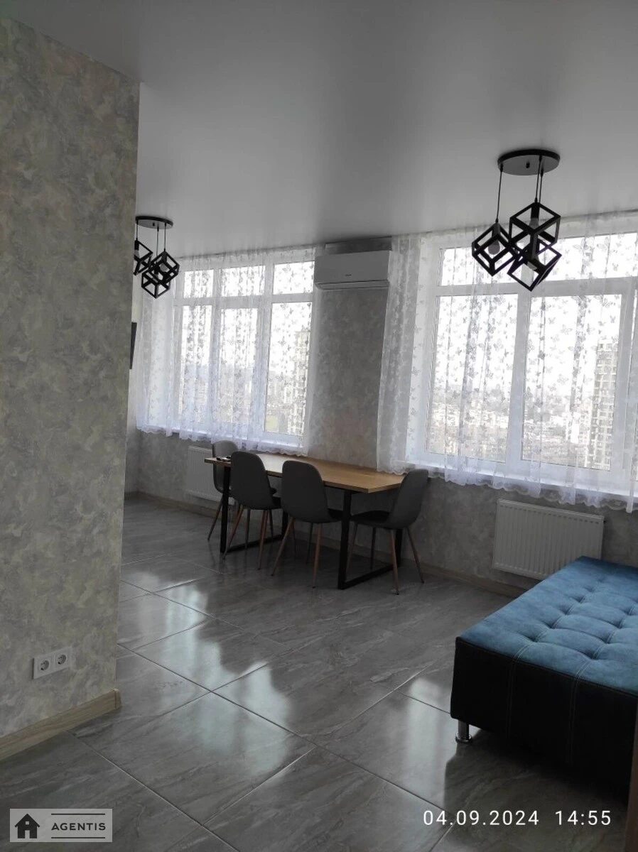 Apartment for rent 2 rooms, 53 m², 19th fl./21 floors. 8, Brativ Chybinyeyevykh vul. Chernihivska, Kyiv. 