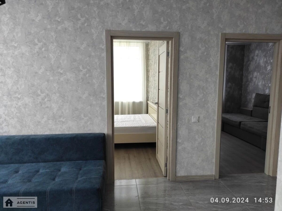 Apartment for rent 2 rooms, 53 m², 19th fl./21 floors. 8, Brativ Chybinyeyevykh vul. Chernihivska, Kyiv. 