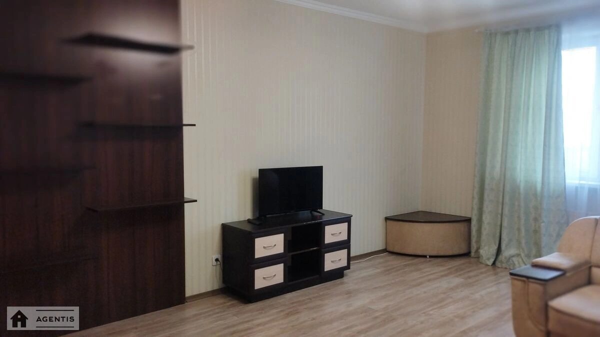 Apartment for rent 3 rooms, 100 m², 6th fl./30 floors. 12, Oleksandra Myshuhy vul., Kyiv. 