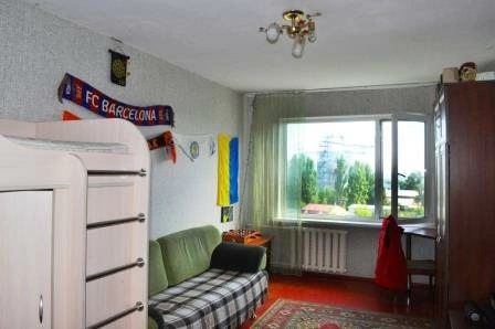 Apartments for sale. 2 rooms, 48 m², 5th floor/5 floors. 164, Kalynyna, Cherkasy. 
