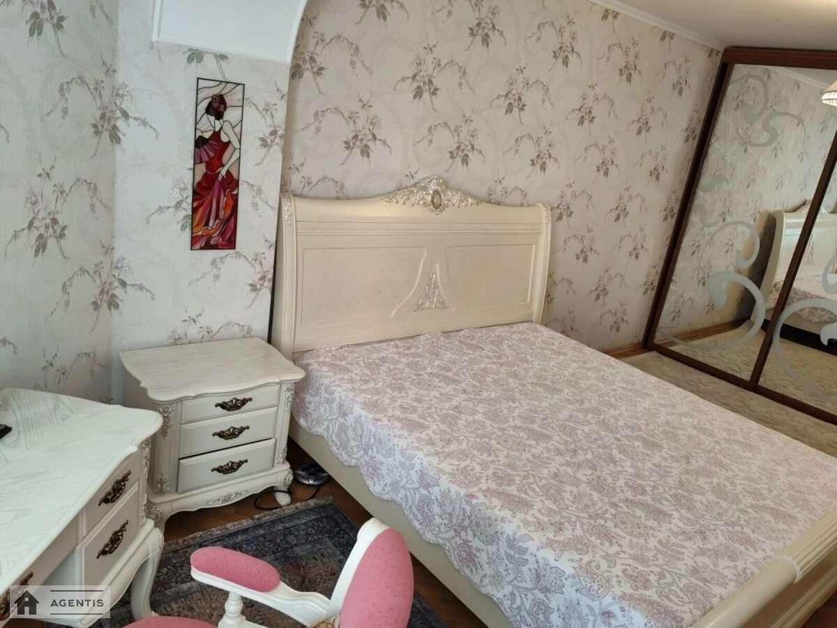 Здам квартиру 3 кімнати, 151 m², 7 пов./9 поверхів. 24, Володимира Івасюка просп. (Героїв Сталінграда), Київ. 