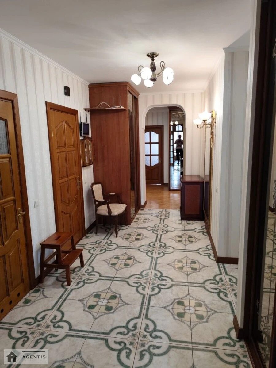 Apartment for rent 3 rooms, 151 m², 7th fl./9 floors. 24, Volodymyra Ivasyuka prosp. Heroyiv Stalinhrada, Kyiv. 