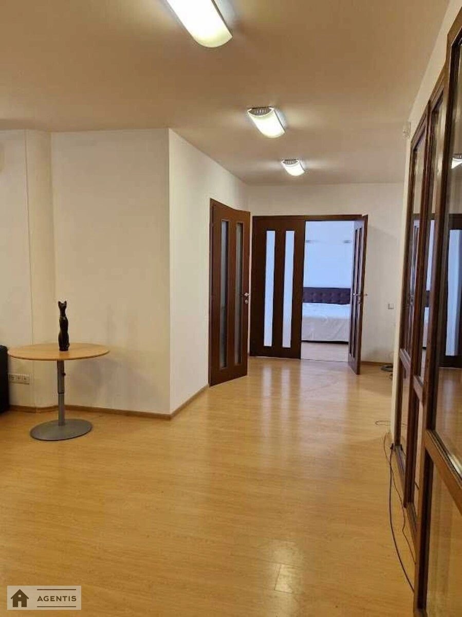 Apartment for rent 4 rooms, 150 m², 23rd fl./25 floors. 22, Saperno-Slobidska 22, Kyiv. 