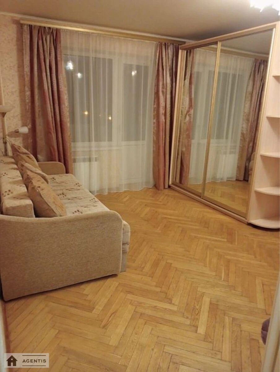 Здам квартиру 1 кімната, 36 m², 3 пов./9 поверхів. 12, Гусовського 12, Київ. 