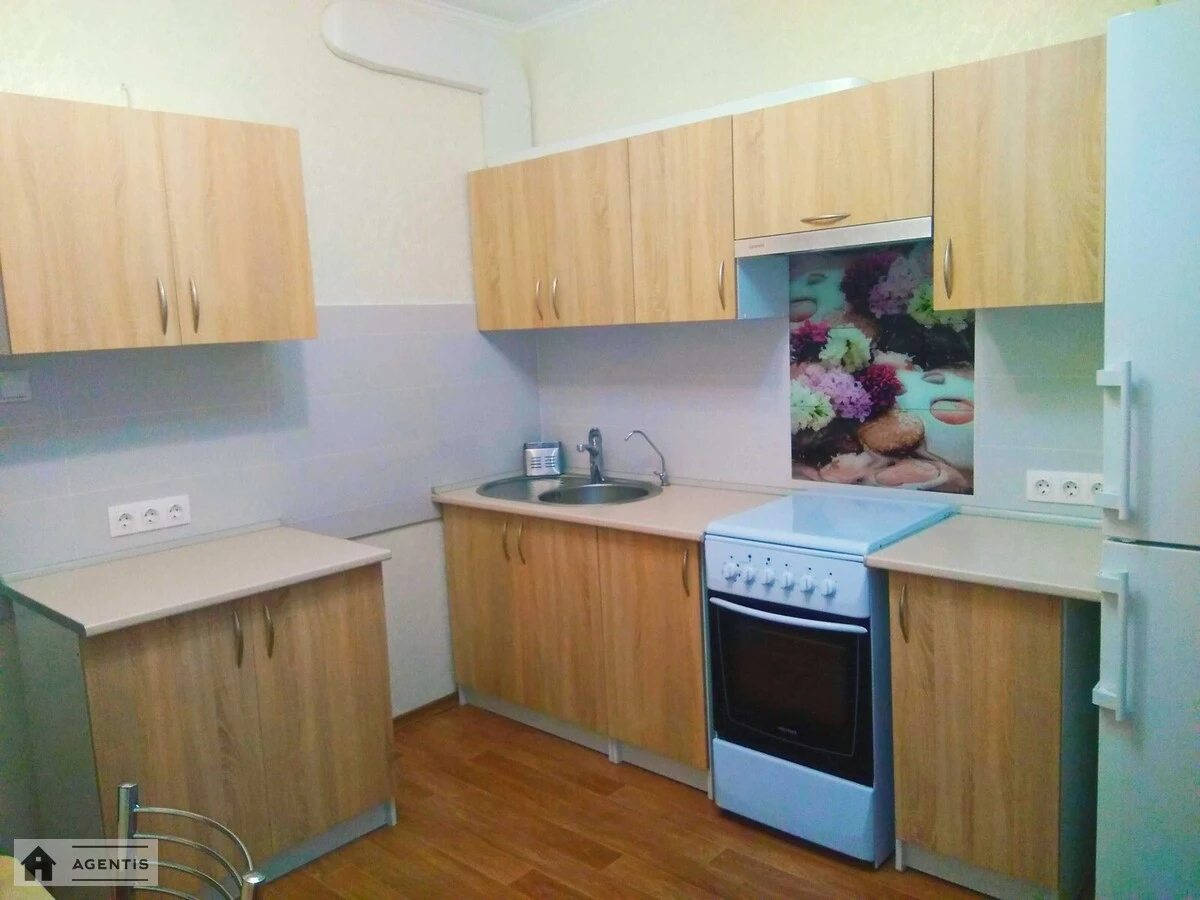 Apartment for rent 1 room, 43 m², 14th fl./25 floors. 7, Hryhoriya Vashchenka vul., Kyiv. 