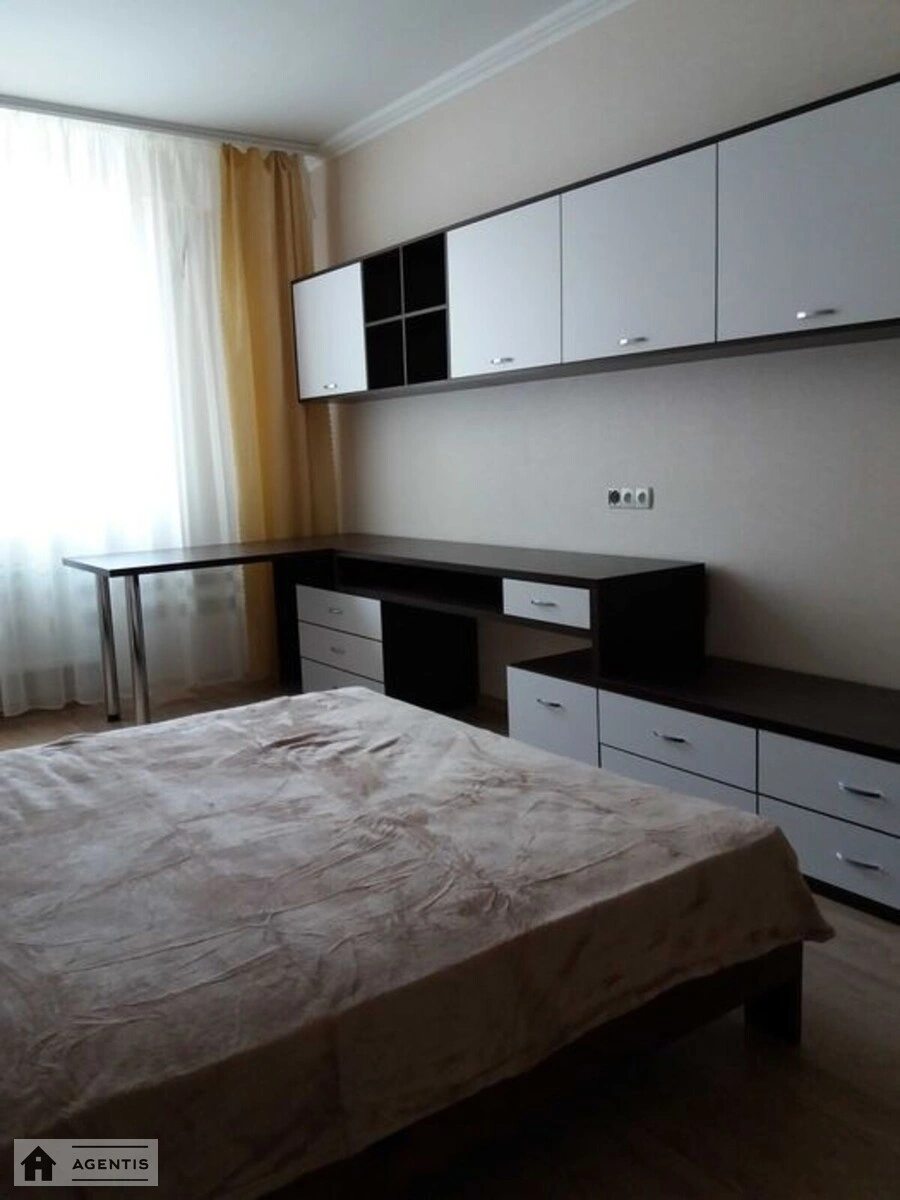 Сдам квартиру 1 комната, 42 m², 6 эт./16 этажей. 46, Юлії Здановської вул. (Михайла Ломоносова), Киев. 