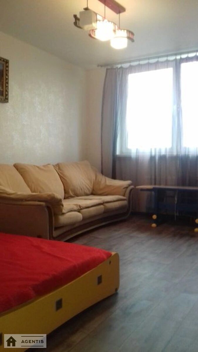 Apartment for rent 2 rooms, 60 m², 18th fl./26 floors. 15, Solomiyi Krushelnytskoyi vul., Kyiv. 