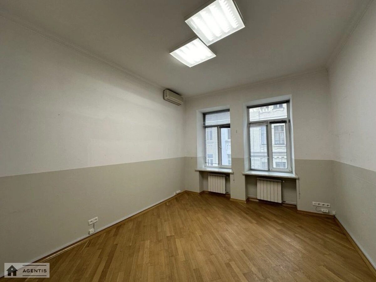 Apartment for rent 5 rooms, 195 m², 4th fl./6 floors. Yaroslaviv Val, Kyiv. 