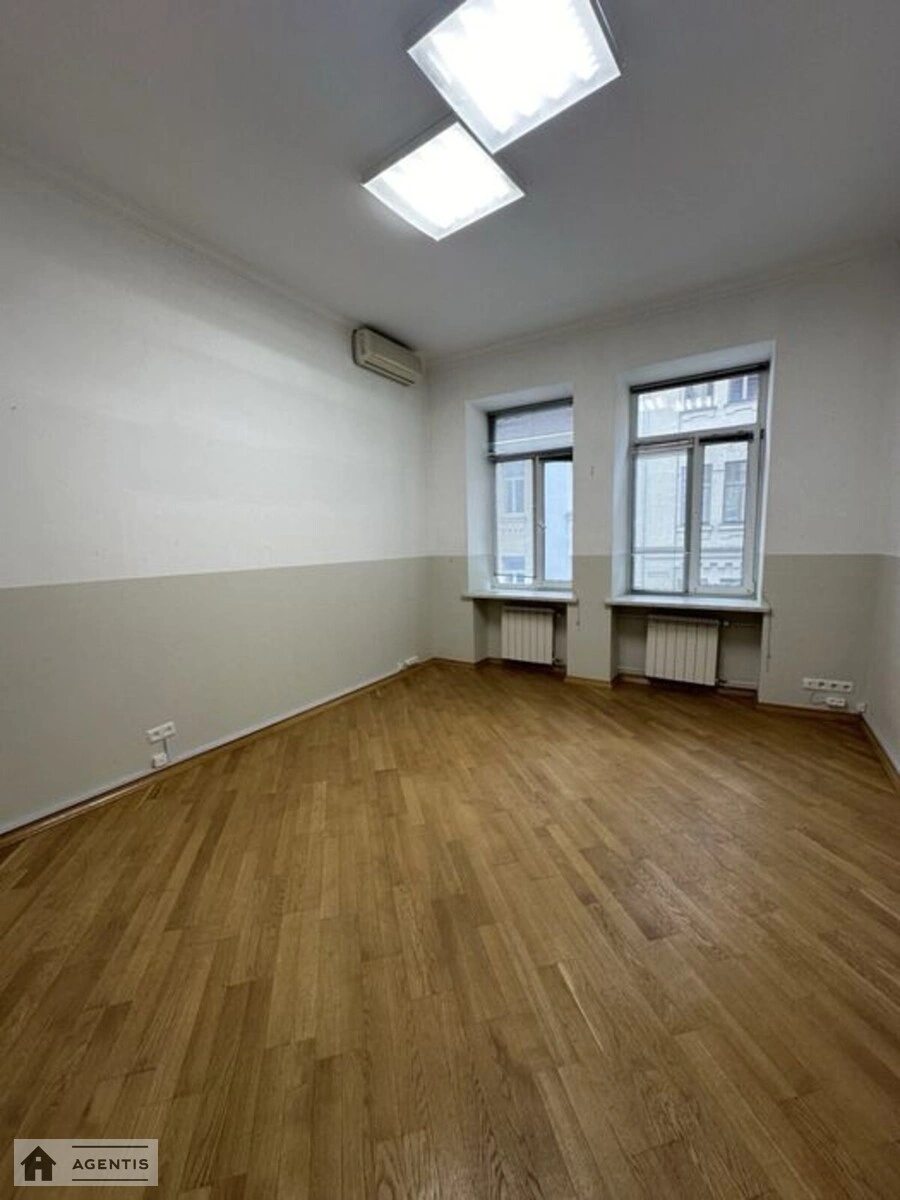 Apartment for rent 5 rooms, 195 m², 4th fl./6 floors. Yaroslaviv Val, Kyiv. 