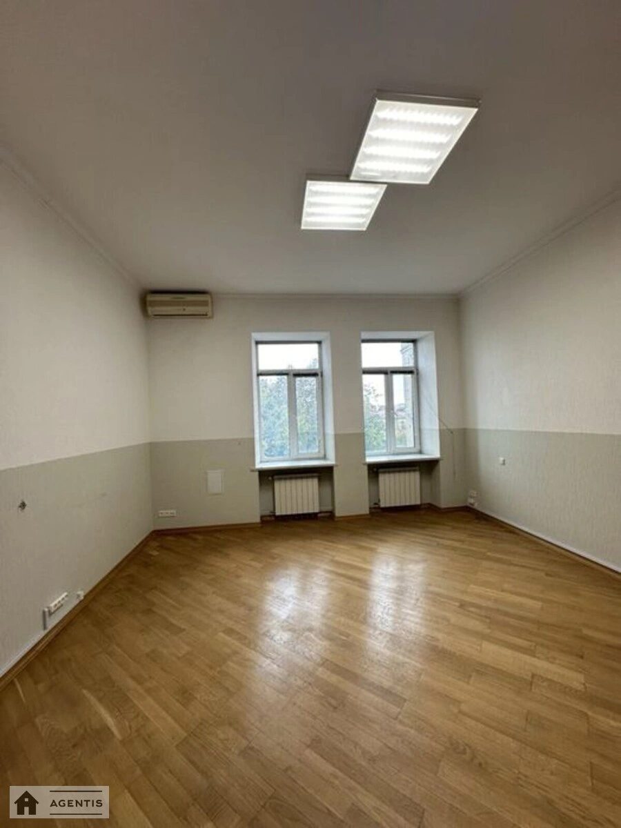 Apartment for rent 5 rooms, 195 m², 4th fl./6 floors. Yaroslaviv Val, Kyiv. 