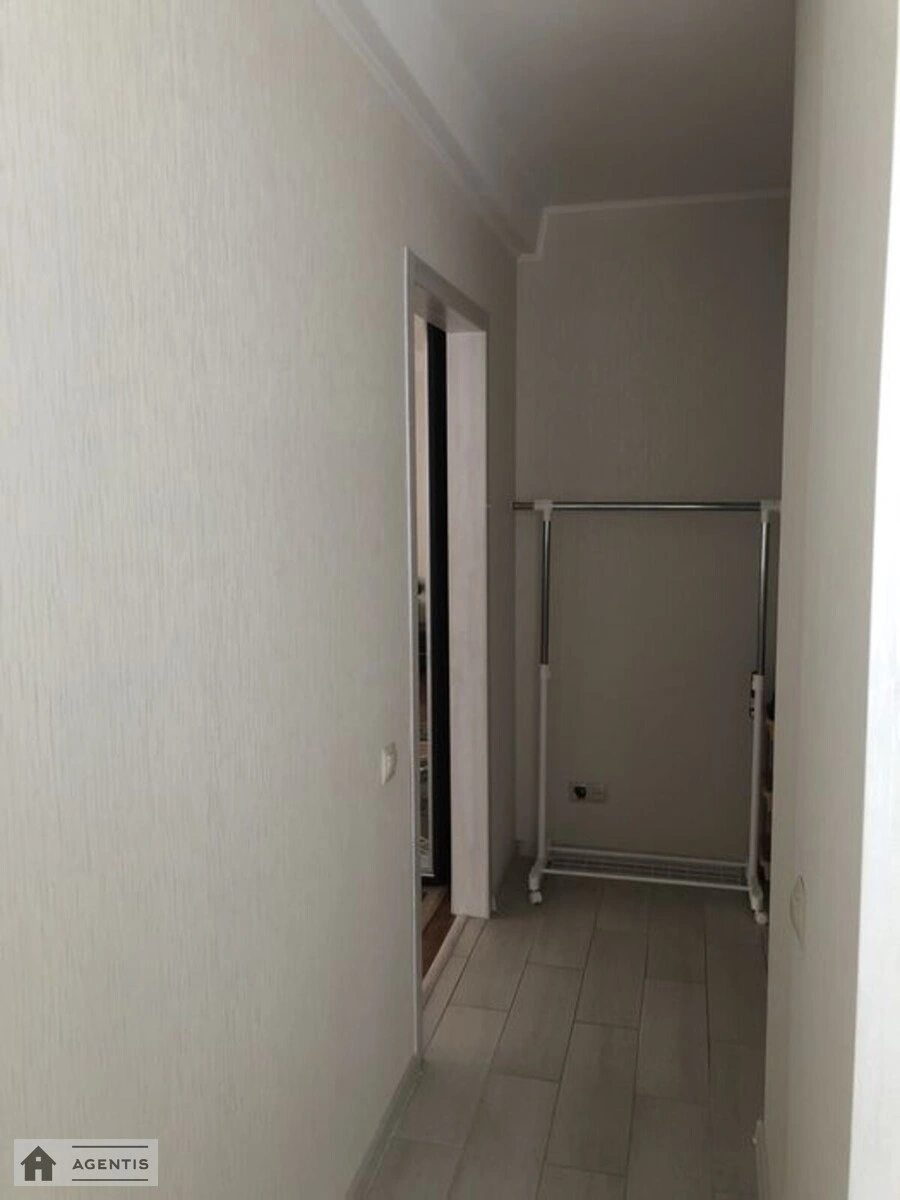 Здам квартиру 1 кімната, 35 m², 7 пов./9 поверхів. 2, Ісаакяна 2, Київ. 