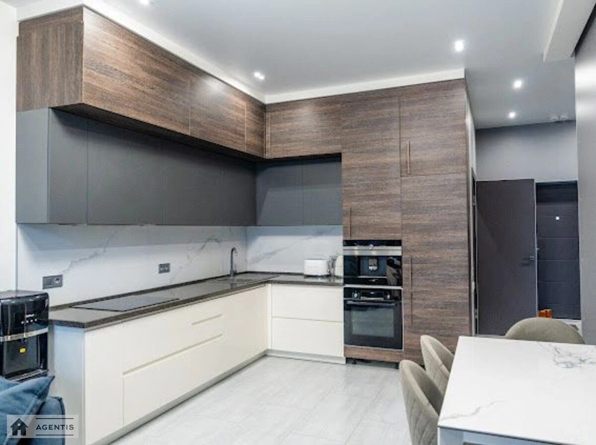 Сдам квартиру 2 комнаты, 54 m², 7 эт./16 этажей. Андрія Верхогляда вул. (Михайла Драгомірова), Киев. 