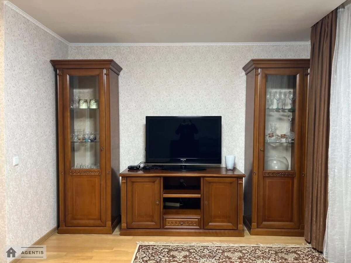 Apartment for rent 3 rooms, 78 m², 11th fl./12 floors. Ivana Maryanenka prov., Kyiv. 