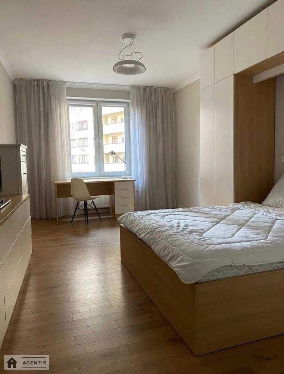 Сдам квартиру 1 комната, 60 m², 2 эт./21 этаж. Златоустівська вул., Киев. 