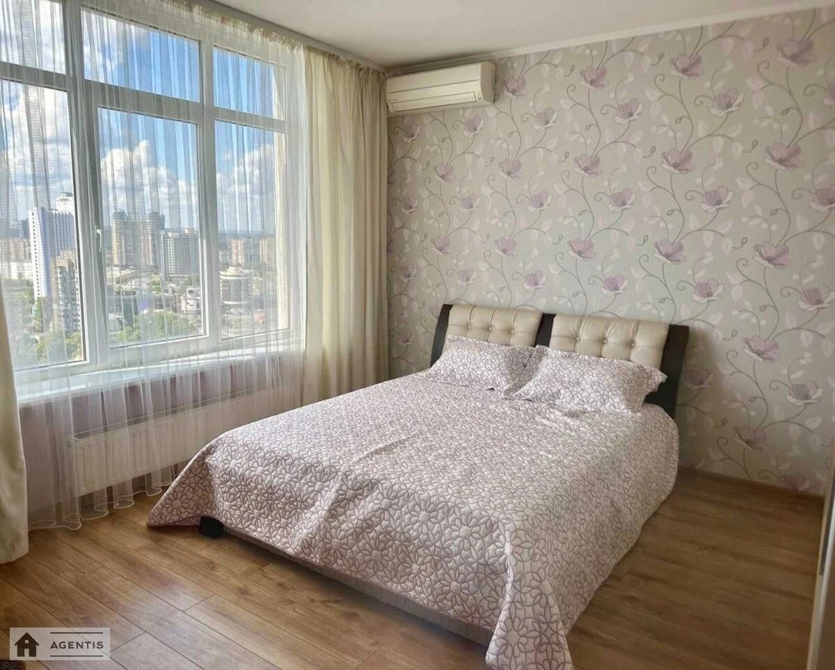 Сдам квартиру 3 комнаты, 83 m², 22 эт./25 этажей. 3, Ованеса Туманяна вул., Киев. 