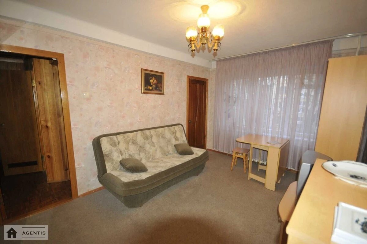 Apartment for rent 2 rooms, 45 m², 3rd fl./5 floors. Danyla Shcherbakivskoho vul. Shcherbakova, Kyiv. 