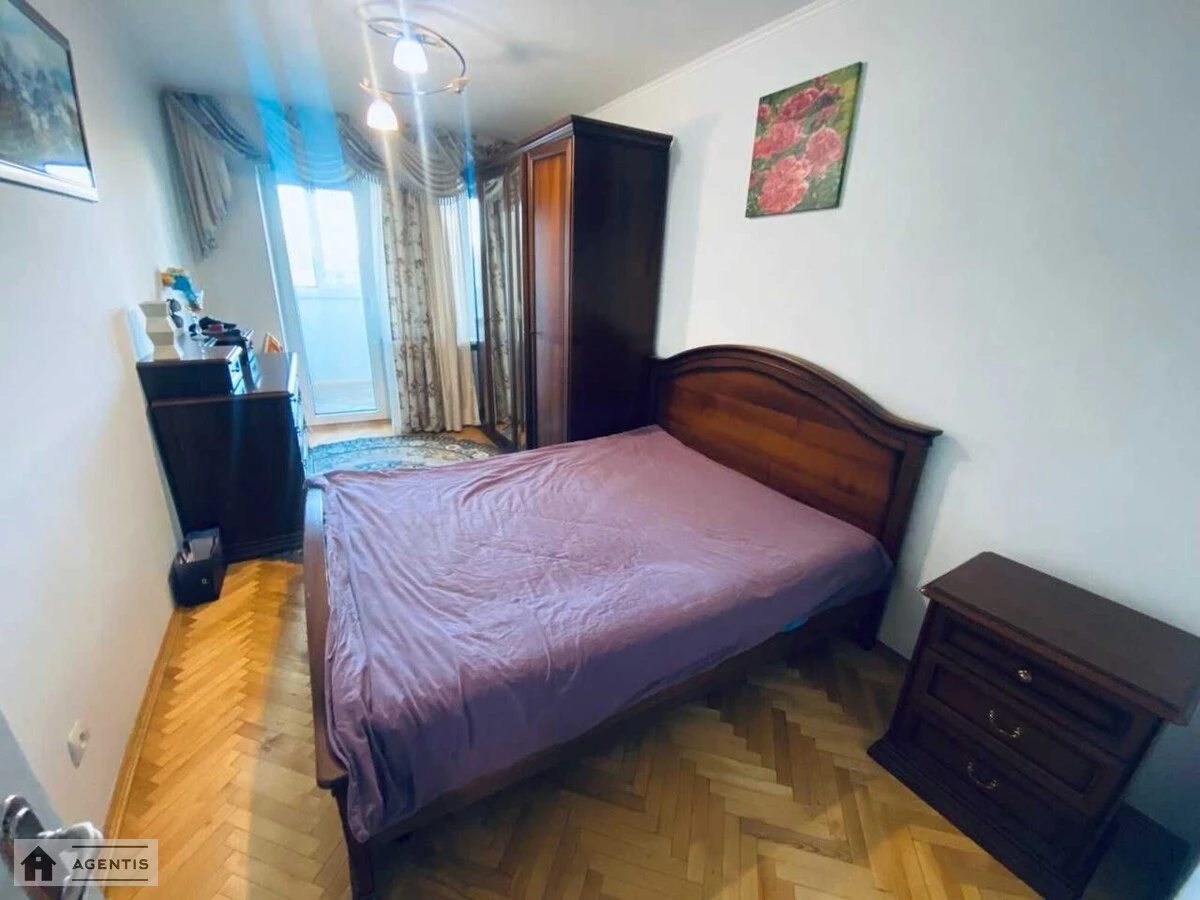 Apartment for rent 3 rooms, 81 m², 11th fl./18 floors. 20, Sribnokilska 20, Kyiv. 