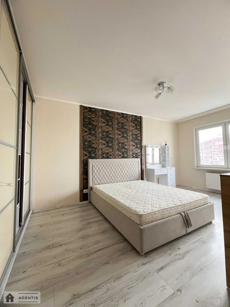 Сдам квартиру 1 комната, 36 m², 20 эт./24 этажа. 1, Софії Русової вул., Киев. 