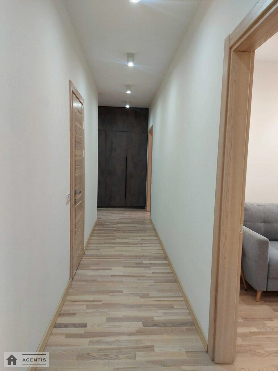 Сдам квартиру 2 комнаты, 78 m², 15 эт./24 этажа. 37, Митрополита Василя Липківського вул. (Урицького), Киев. 