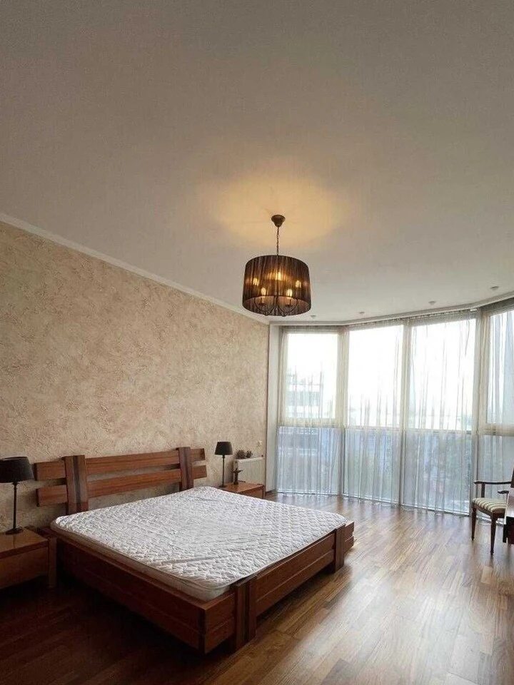 Сдам квартиру 3 комнаты, 93 m², 6 эт./9 этажей. 3, Кудрявский 3, Киев. 