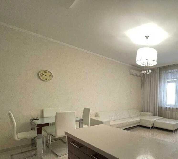 Сдам квартиру 3 комнаты, 93 m², 6 эт./9 этажей. 3, Кудрявский 3, Киев. 