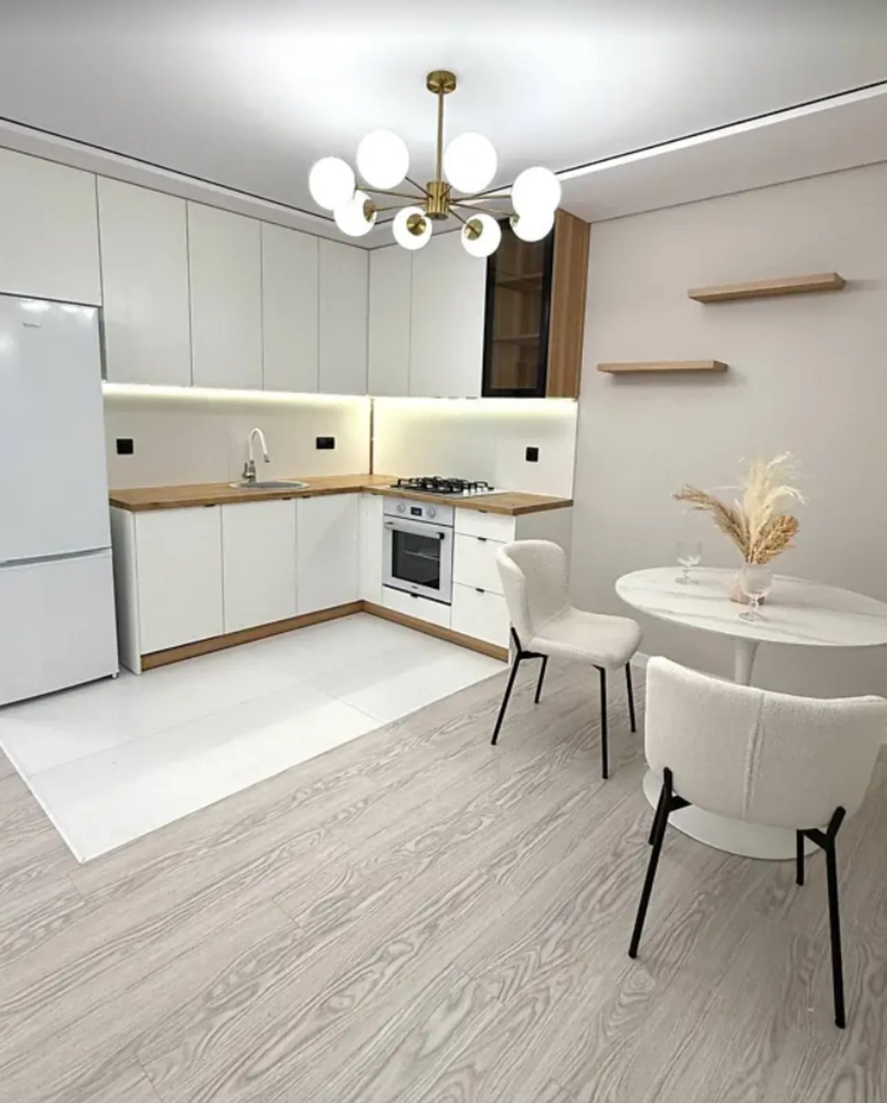 Продаж квартири 3 кімнати, 57 m², 3 пов./11 поверхів. Бам, Тернопіль. 