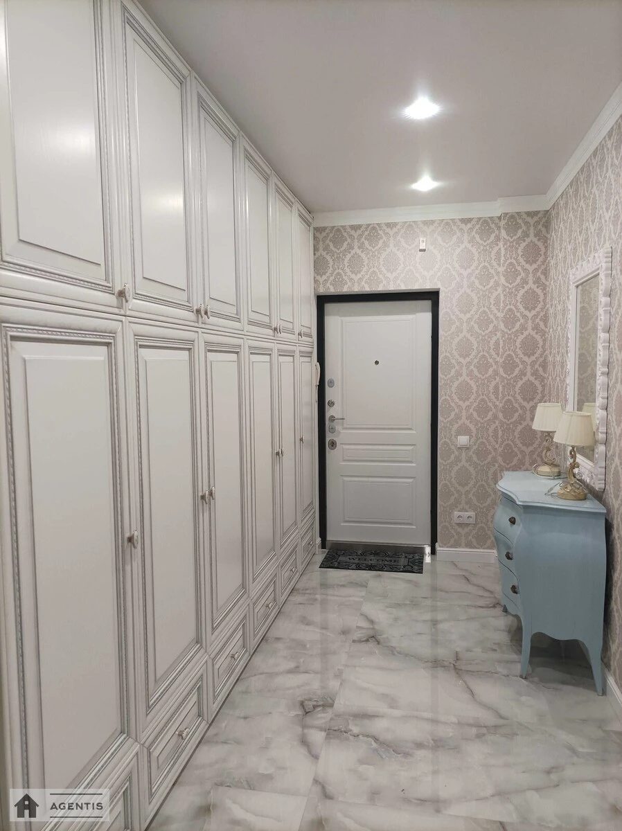 Здам квартиру 2 кімнати, 94 m², 2 пов./24 поверхи. Вишгородська, Київ. 