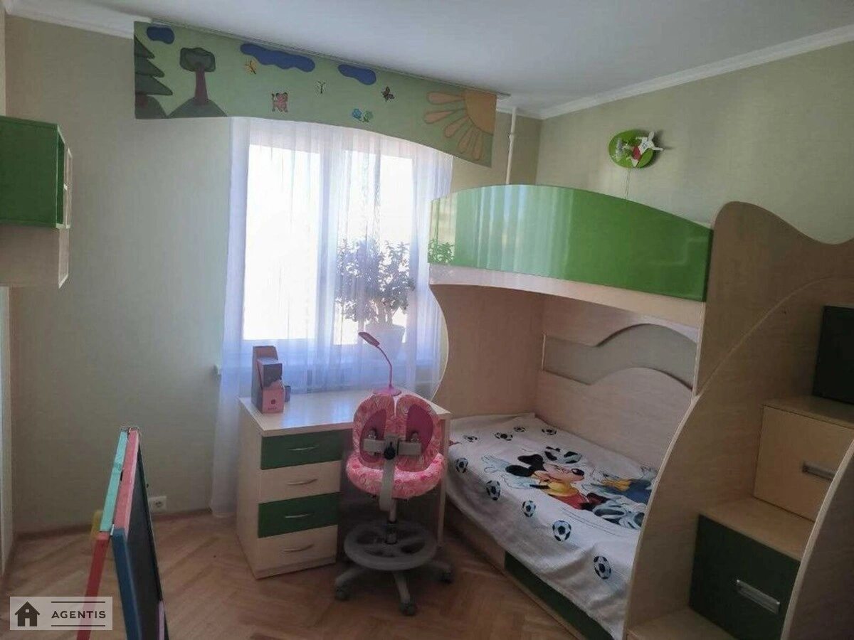 Здам квартиру 3 кімнати, 71 m², 15 пов./17 поверхів. 21, Анни Ахматової вул., Київ. 