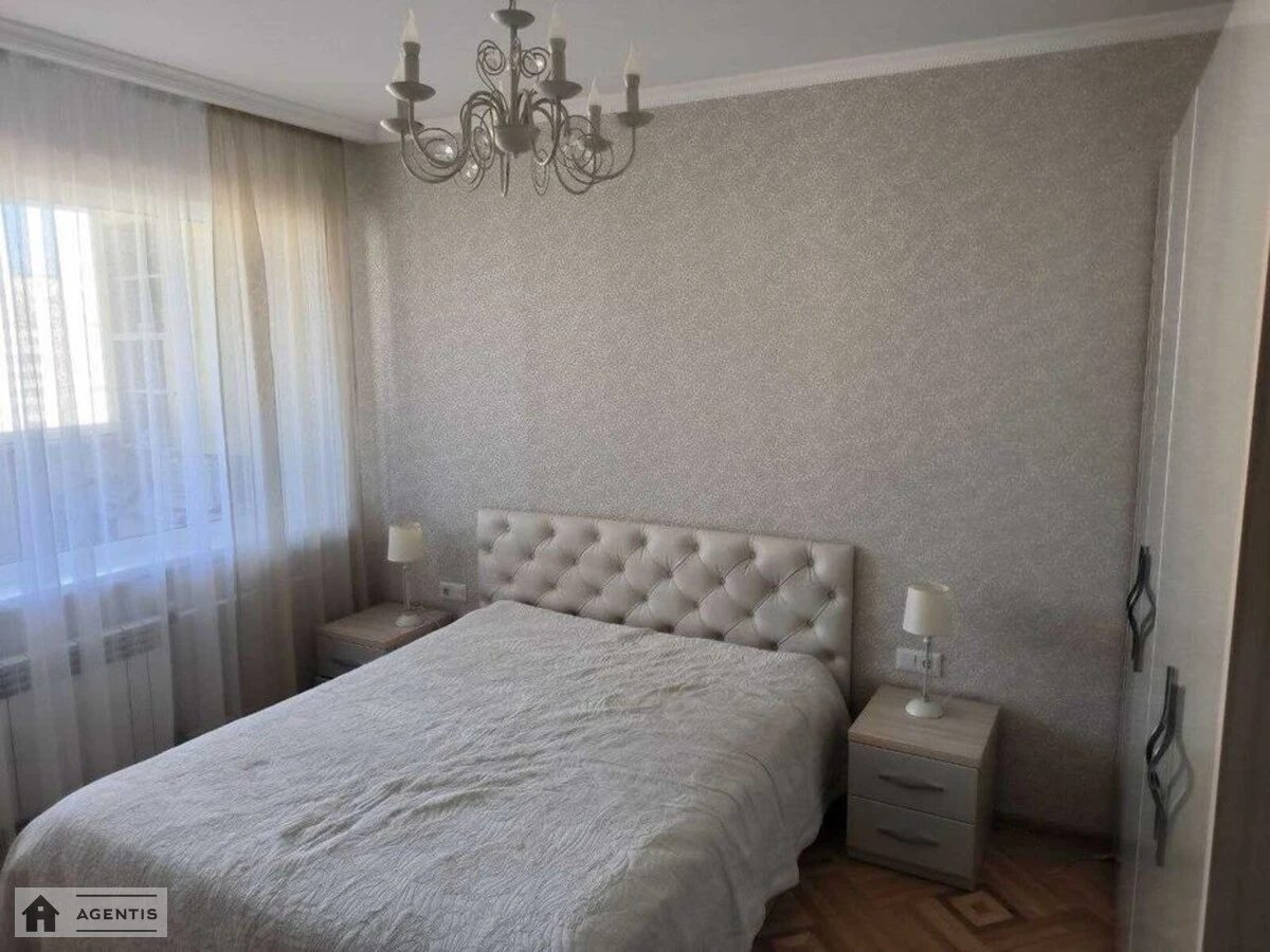 Здам квартиру 3 кімнати, 71 m², 15 пов./17 поверхів. 21, Анни Ахматової вул., Київ. 