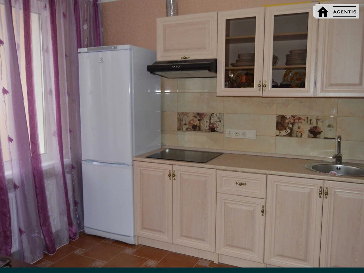 Сдам квартиру 1 комната, 49 m², 24 эт./25 этажей. 36, Урловская 36, Киев. 