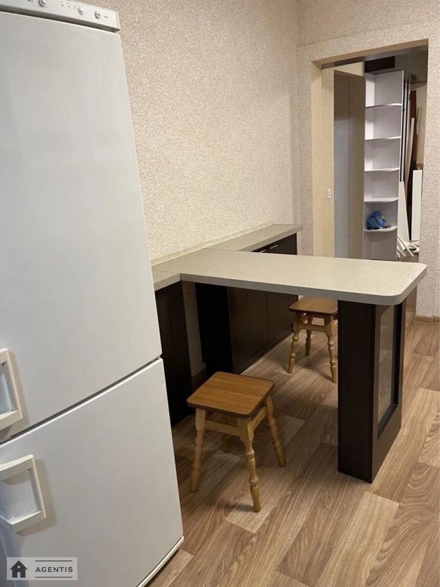 Сдам квартиру 1 комната, 55 m², 5 эт./25 этажей. 5, Балтийский 5, Киев. 