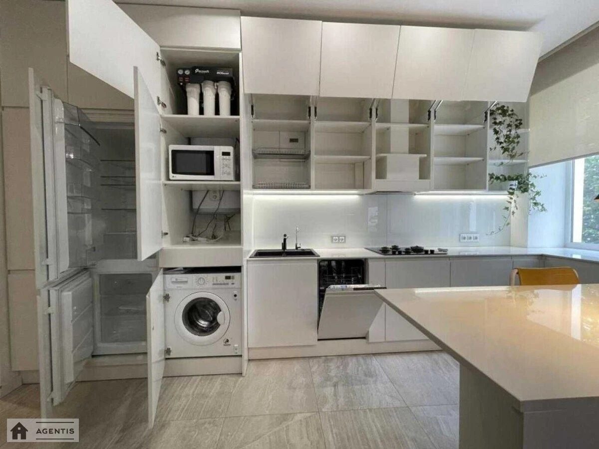 Сдам квартиру 2 комнаты, 56 m², 2 эт./4 этажа. 12, Олеся Гончара вул., Киев. 