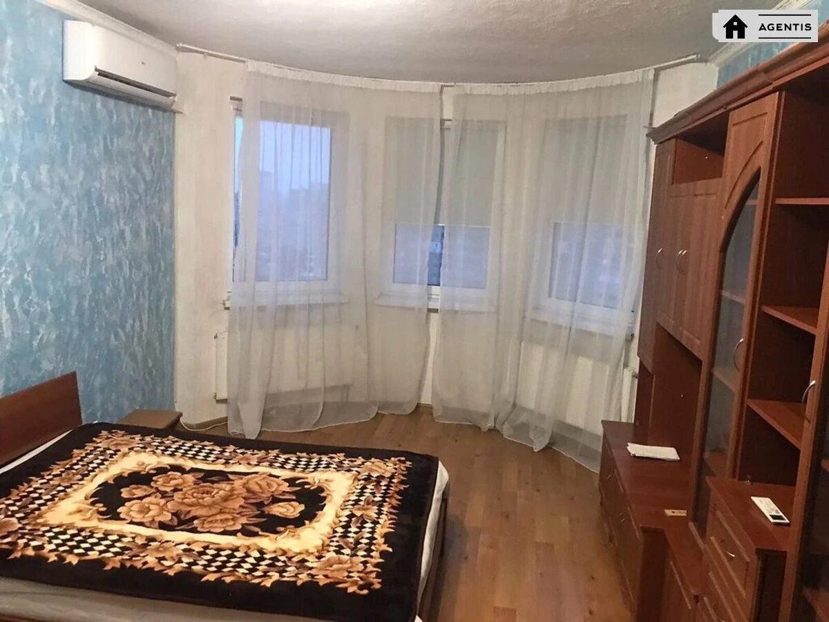 Сдам квартиру 1 комната, 45 m², 30 эт./33 этажа. 19, Харьковское 19, Киев. 