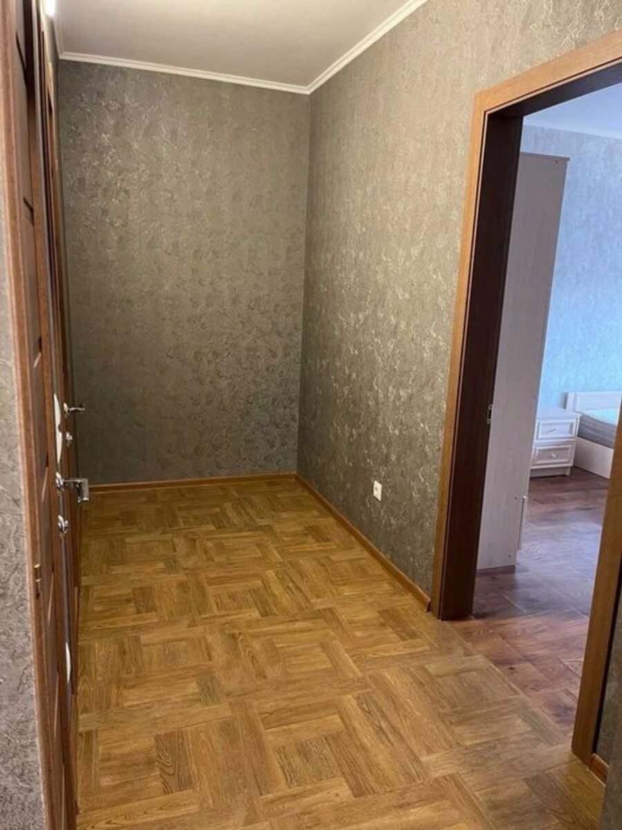 Сдам квартиру 1 комната, 49 m², 4 эт./25 этажей. 22, Коноплянская 22, Киев. 