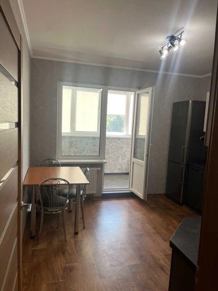 Сдам квартиру 1 комната, 49 m², 4 эт./25 этажей. 22, Коноплянская 22, Киев. 