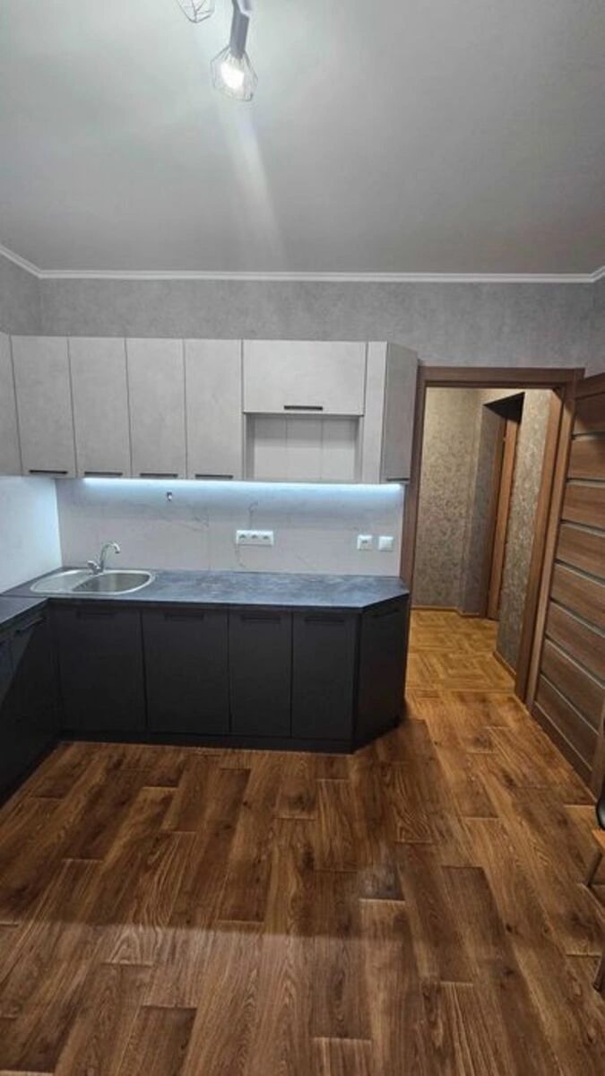 Сдам квартиру 1 комната, 49 m², 4 эт./25 этажей. 22, Коноплянская 22, Киев. 