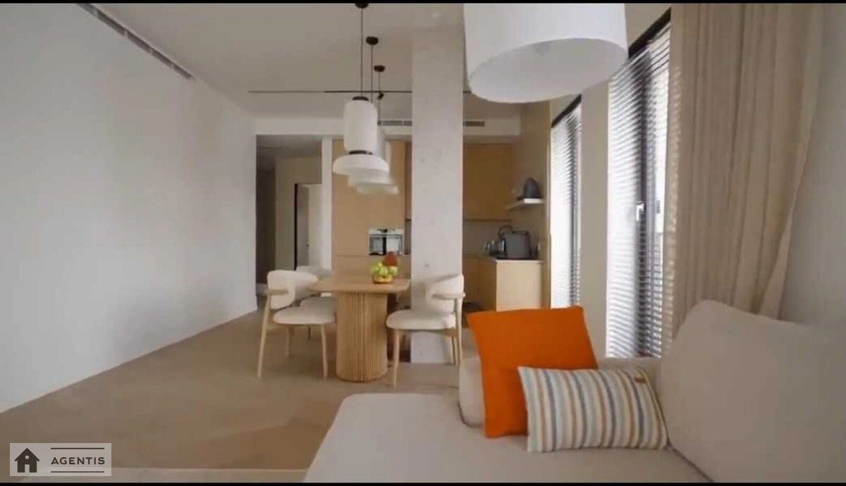 Сдам квартиру 2 комнаты, 62 m², 7 эт./24 этажа. 44, Предславинская 44, Киев. 