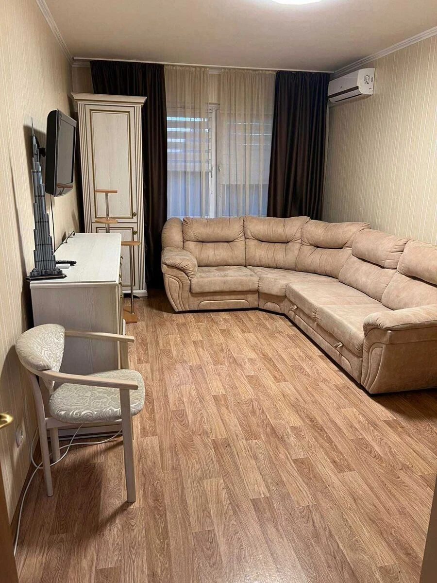 Apartments for sale 1 room, 40 m², 2nd fl./16 floors. 9, Mykhayla Maksymovycha vul. Onufriya Trutenka, Kyiv. 