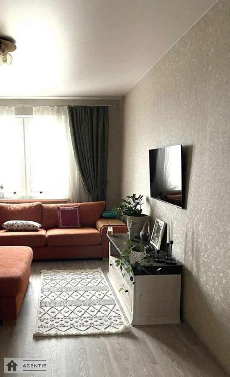 Apartment for rent 2 rooms, 80 m², 17th fl./25 floors. Serhiya Danchenka vul., Kyiv. 