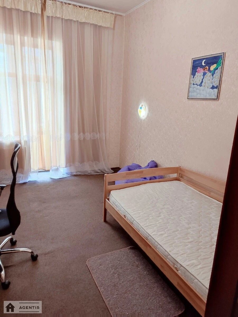 Здам квартиру 2 кімнати, 65 m², 3 пов./7 поверхів. 96, Берестейський просп. (Перемоги), Київ. 