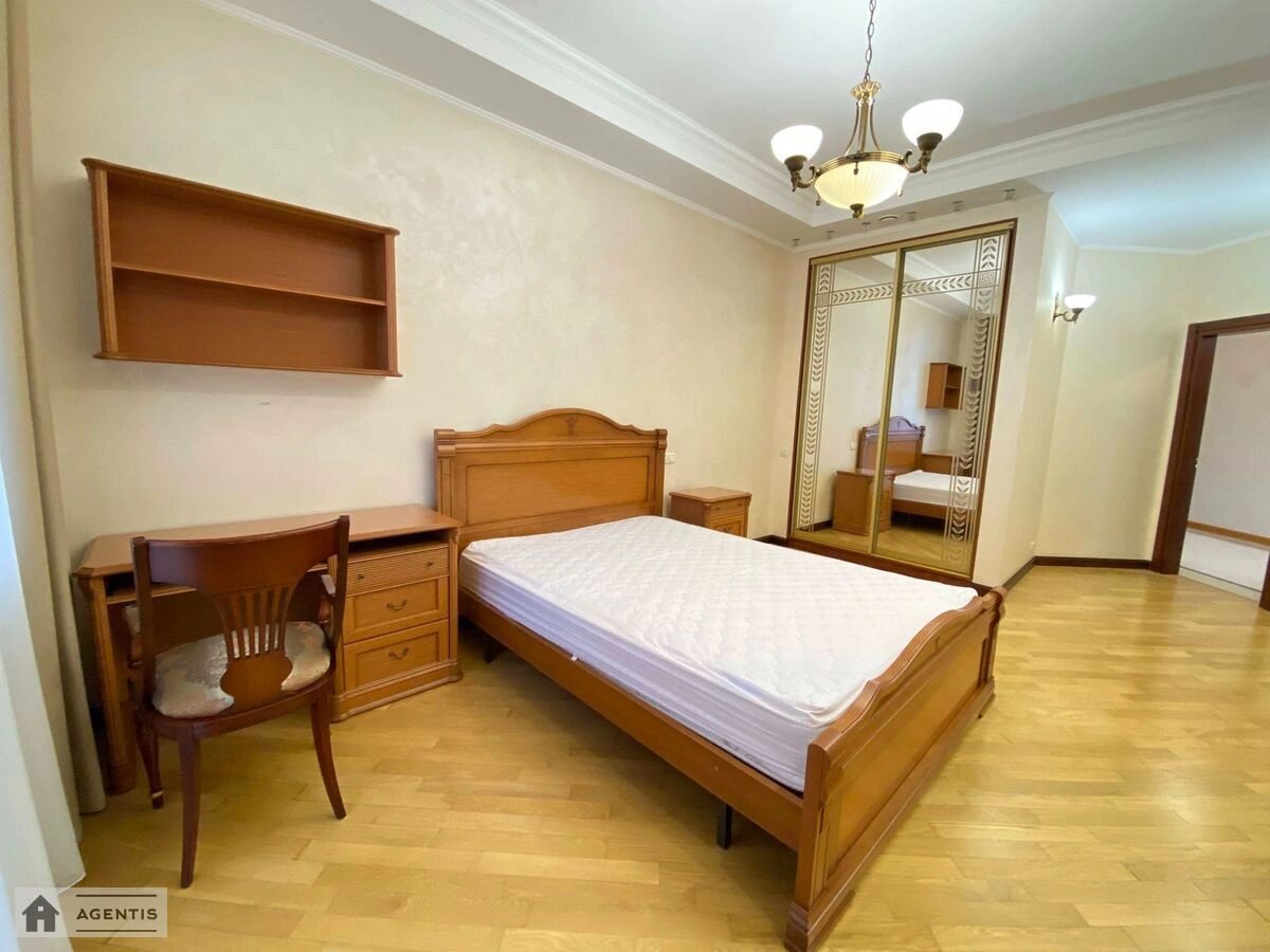 Apartment for rent 5 rooms, 200 m², 4th fl./17 floors. 13, Staronavodnitcka 13, Kyiv. 