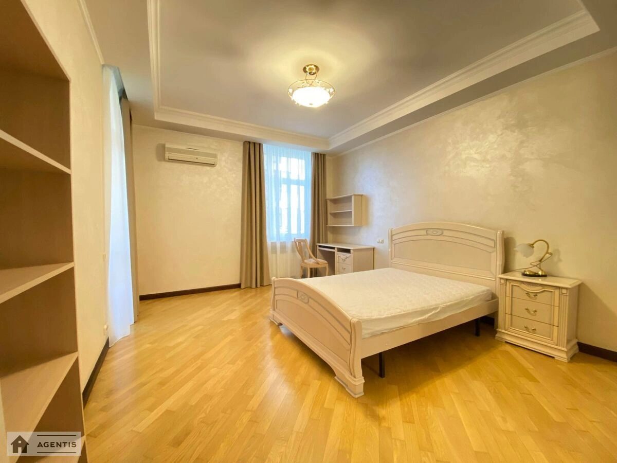 Apartment for rent 5 rooms, 200 m², 4th fl./17 floors. 13, Staronavodnitcka 13, Kyiv. 