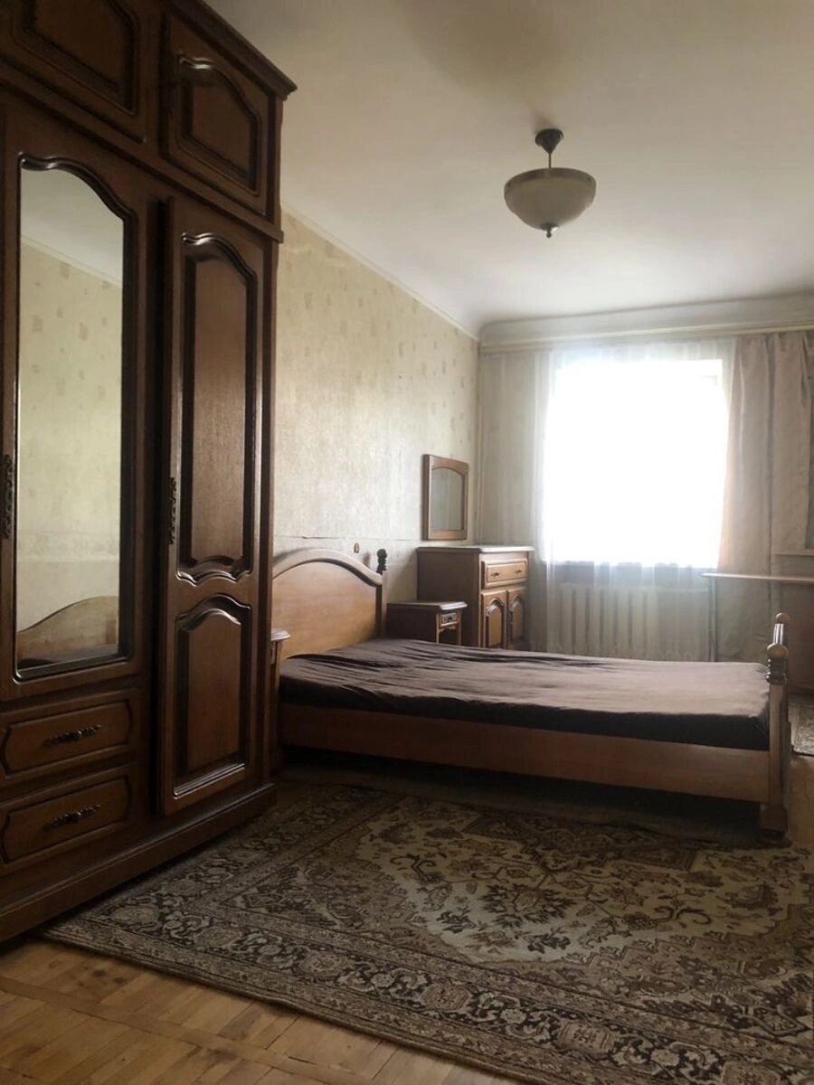 Apartment for rent 3 rooms, 62 m², 4th fl./7 floors. 100, Golosiyivskiy 100, Kyiv. 