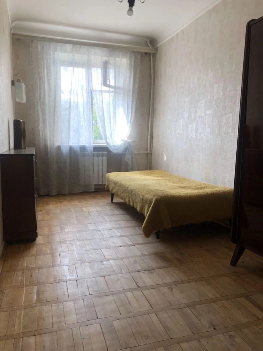 Здам квартиру 3 кімнати, 62 m², 4 пов./7 поверхів. 100, Голосіївський 100, Київ. 