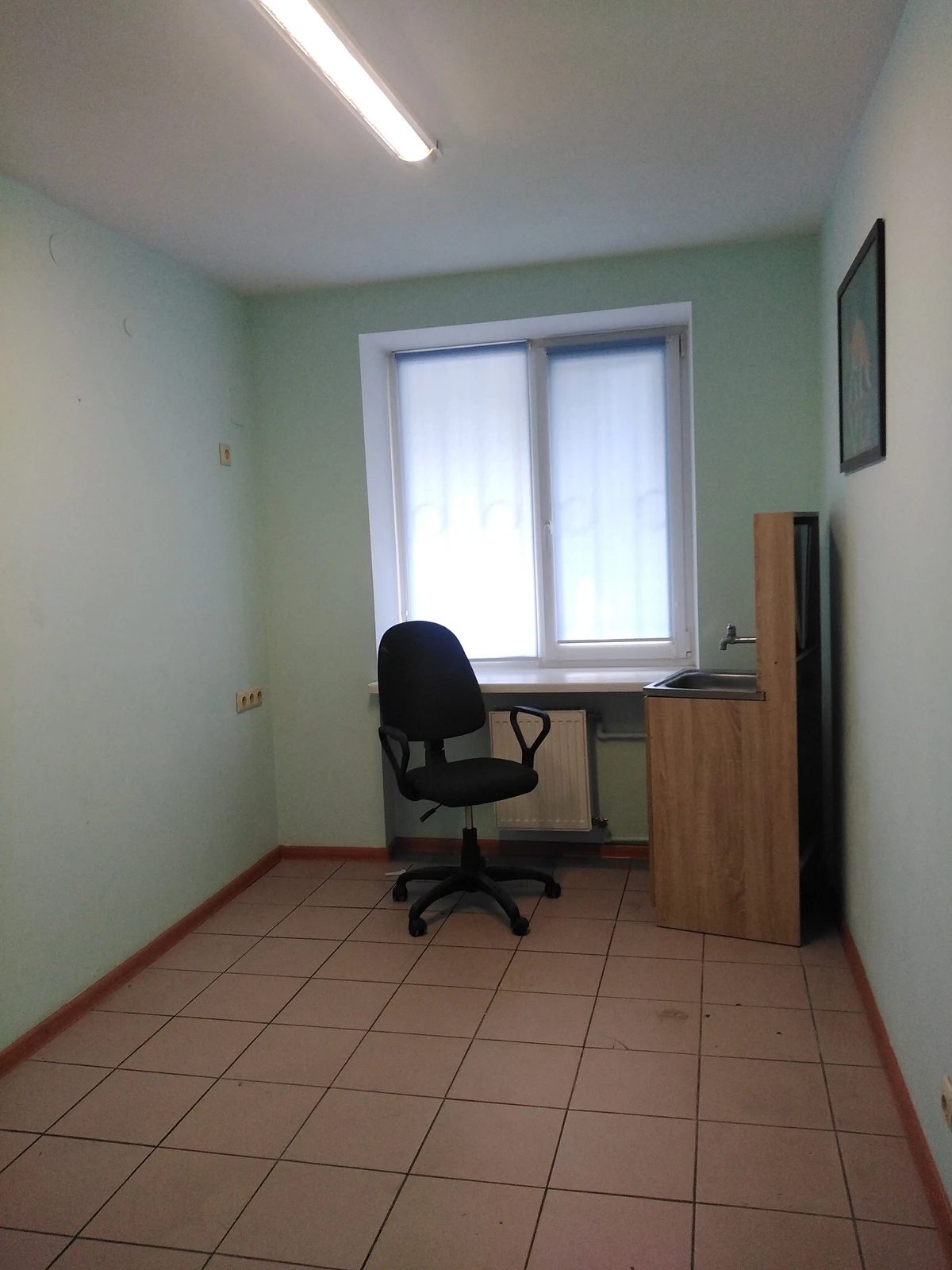 Office for sale 45 m², 1st fl./4 floors. Hoholya ul., Dnipro. 