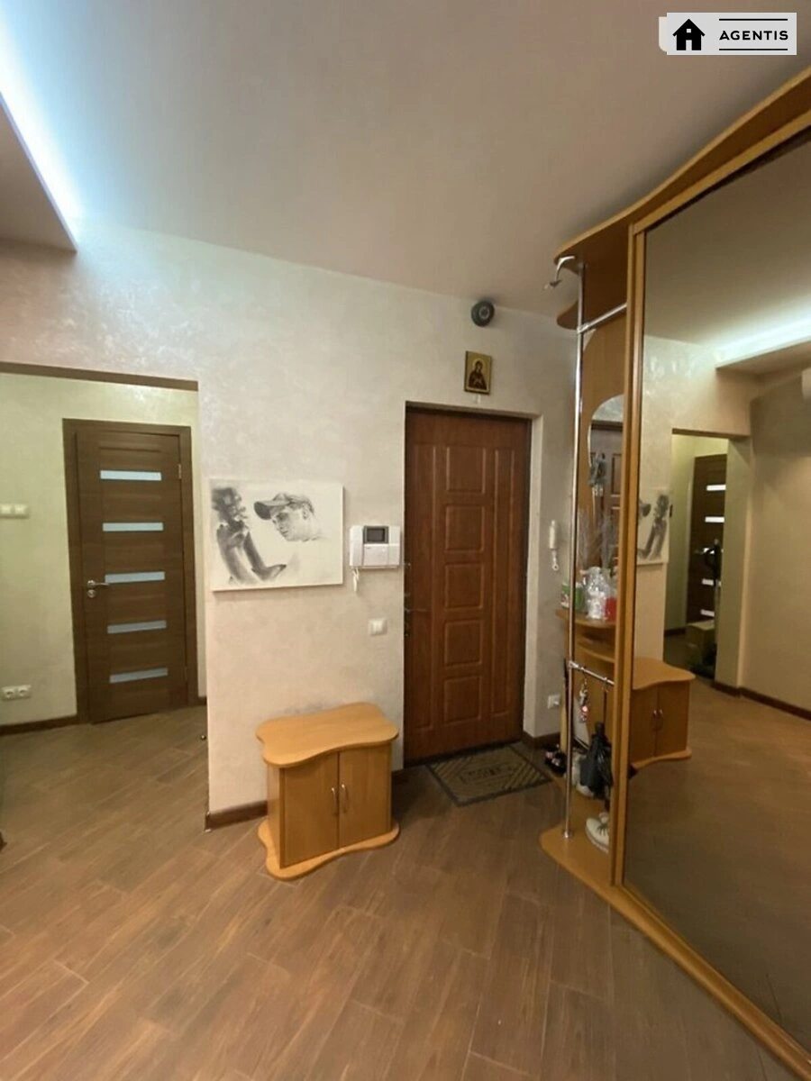 Apartment for rent 3 rooms, 72 m², 15th fl./16 floors. 154, Kharkivske 154, Kyiv. 