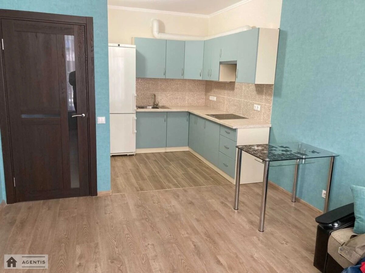 Apartment for rent 1 room, 50 m², 3rd fl./14 floors. 43, Pravdy 43, Kyiv. 