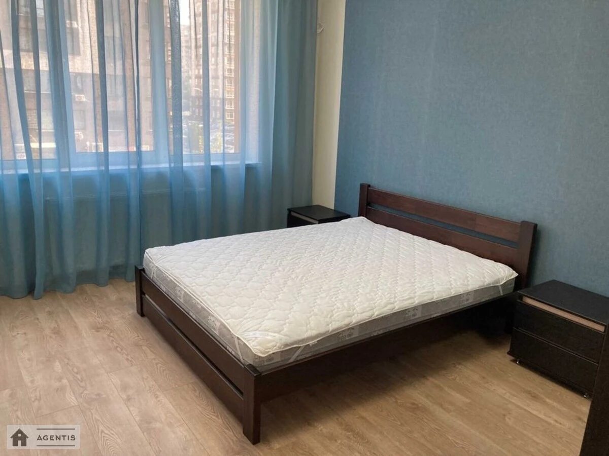 Здам квартиру 1 кімната, 50 m², 3 пов./14 поверхів. 43, Правди 43, Київ. 